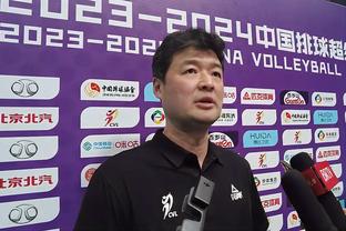 Hai trận thua liên tiếp, Bùi Hoàng Việt Anh nghẹn ngào sau trận đấu: Thật buồn và tiếc